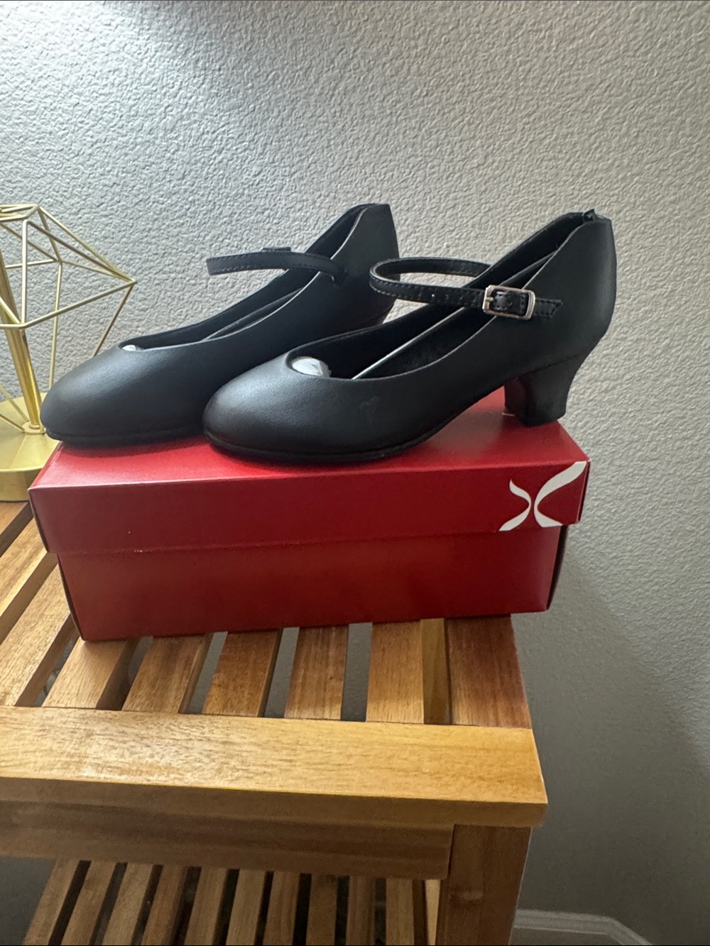 JR. FOOTLIGHT CHARACTER SHOE - CHILD capezio